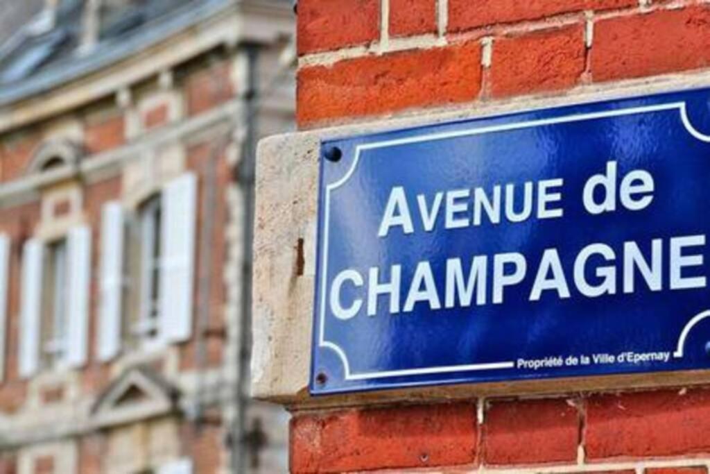 Suite Premium Le Figaro 2 Épernay Exteriér fotografie